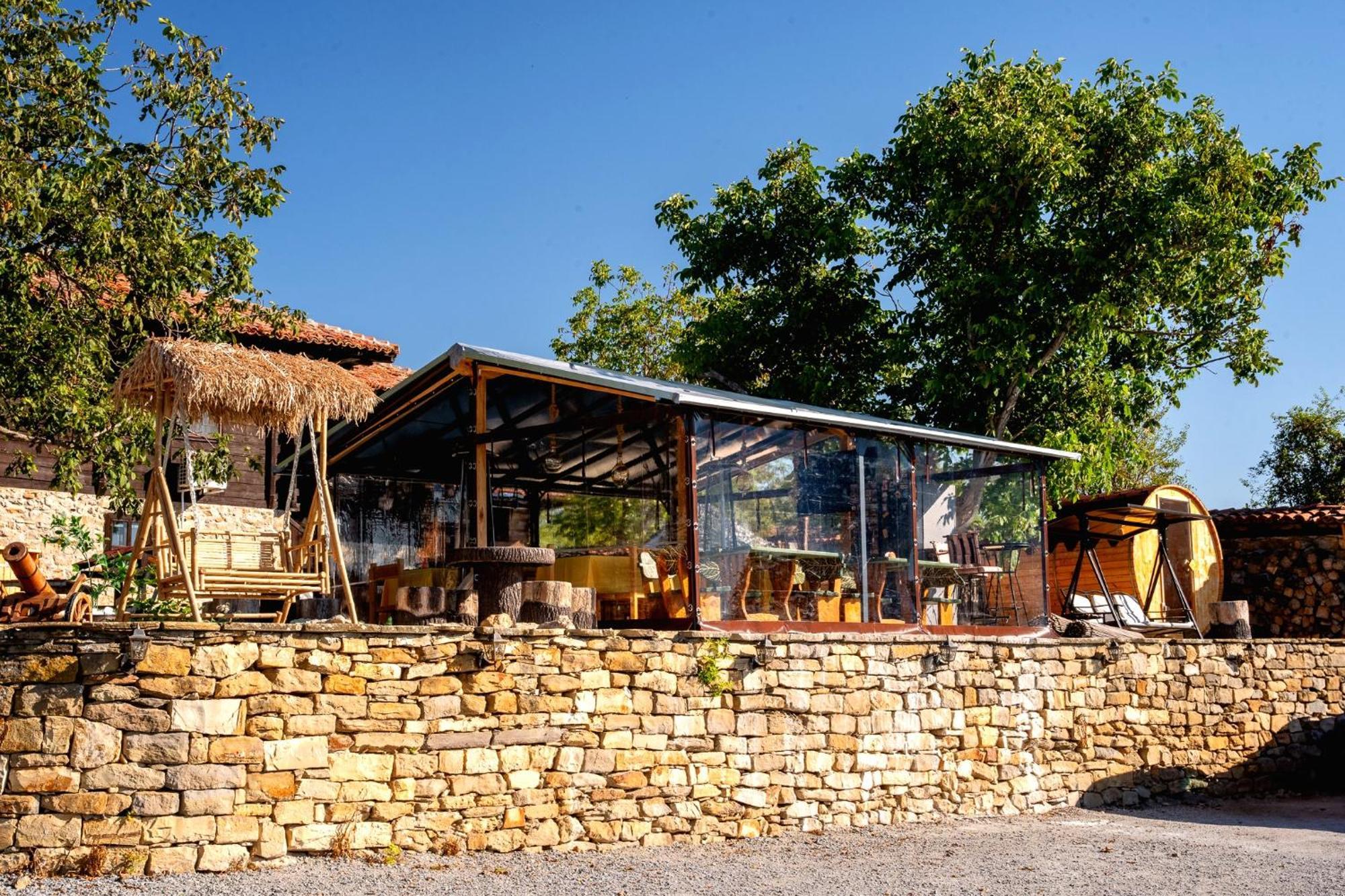 Complex Arbanashki Style-Panoramic View With Summer And Winter Terrace, Jacuzzi, Sauna, Children'S And Adult Area With Cinema Summer ارباناسي المظهر الخارجي الصورة