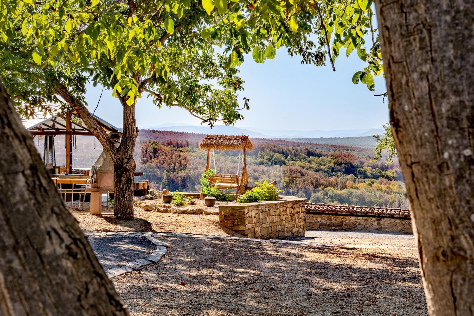 Complex Arbanashki Style-Panoramic View With Summer And Winter Terrace, Jacuzzi, Sauna, Children'S And Adult Area With Cinema Summer ارباناسي المظهر الخارجي الصورة